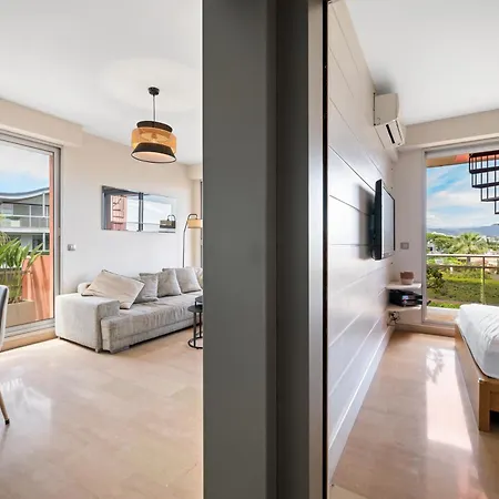 Rooftop Terrace - Sea View, Pool, Parking & A/c Apartment Nice
